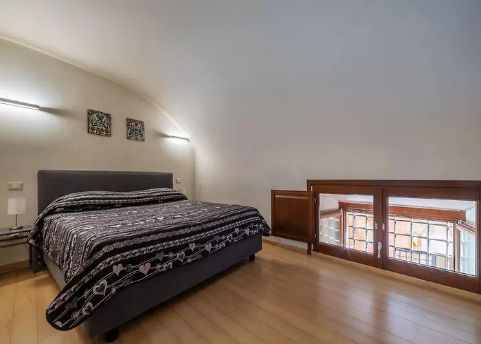 Guesthost - Palazzo Costaguti In The Heart Of Apartment