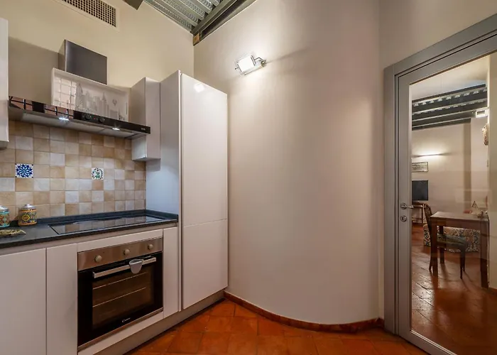 Guesthost - Palazzo Costaguti In The Heart Of Apartment *