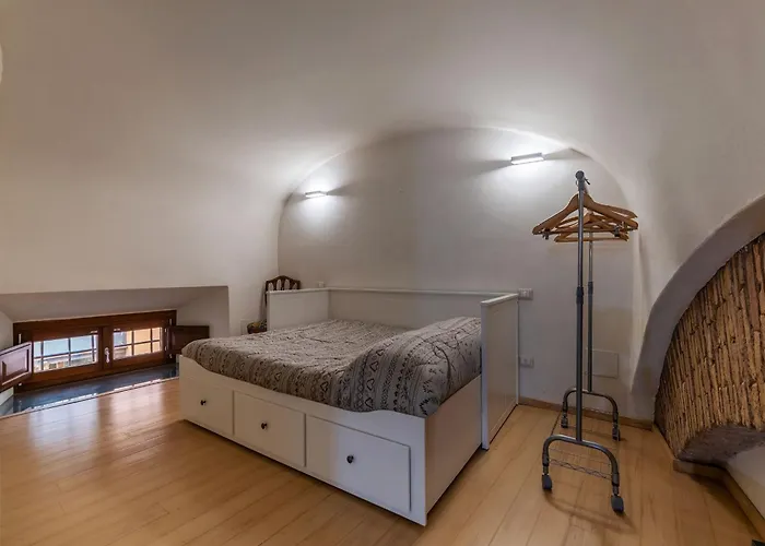 Guesthost - Palazzo Costaguti In The Heart Of