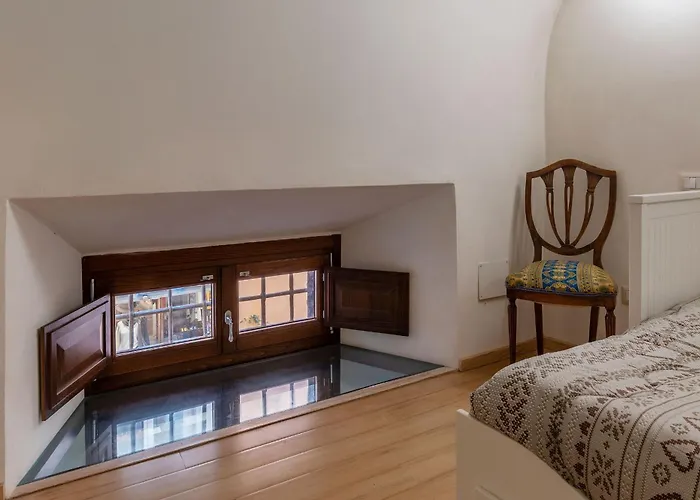 Guesthost - Palazzo Costaguti In The Heart Of