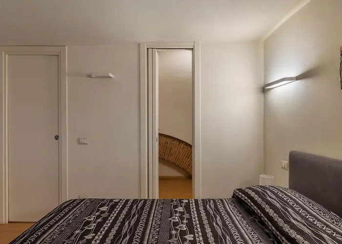 Apartment Guesthost - Palazzo Costaguti In The Heart Of Rom