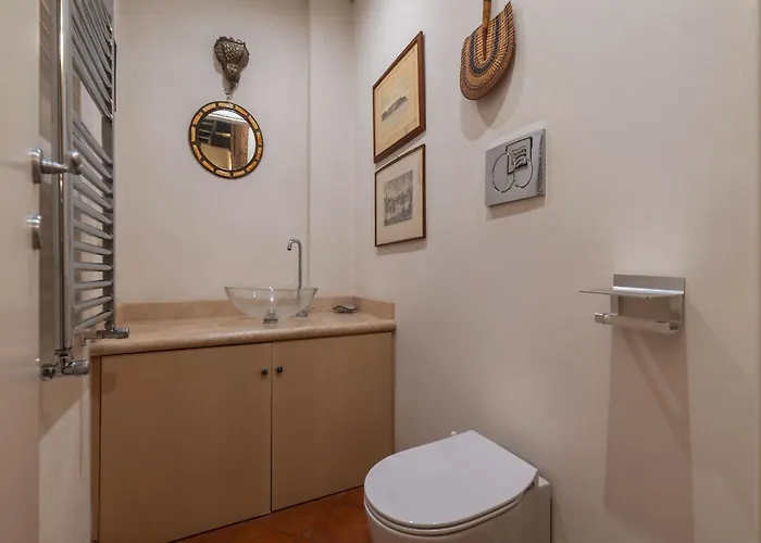 Guesthost - Palazzo Costaguti In The Heart Of *