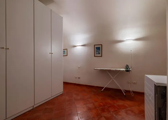 Apartment Guesthost - Palazzo Costaguti In The Heart Of Rom